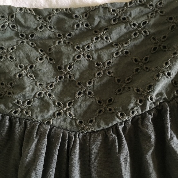 Olive green flowy shorts - Picture 2 of 4